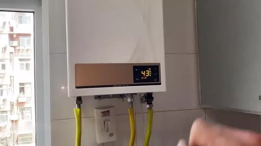 澳莱斯壁挂炉显示e9怎么解决