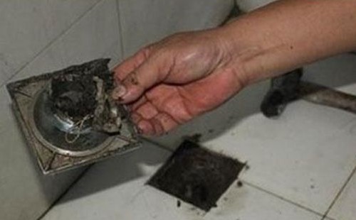 如何清除下水道油污|这样做还可以去除异味
