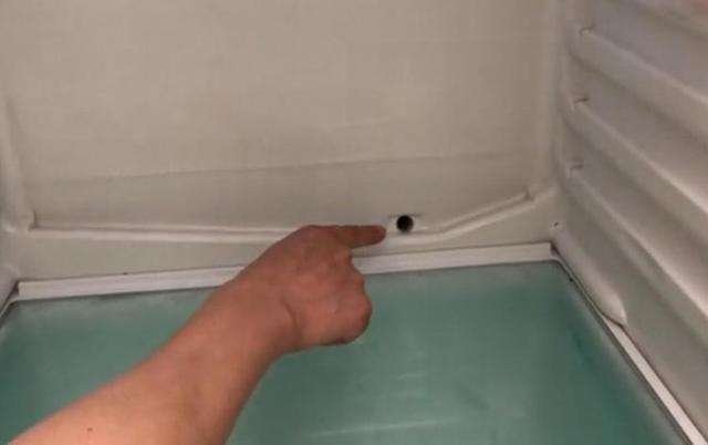 冰箱排水孔堵塞怎么办