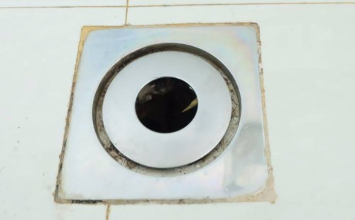 阳台下水道堵了疏通窍门(地漏堵塞原因)