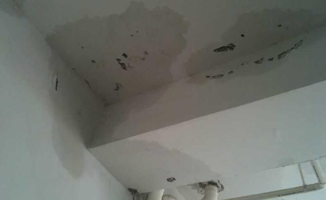 室内墙面渗水怎么处理？内墙渗水最简单的维修方法