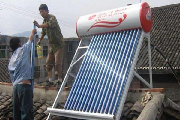 太阳能热水器怎么清洗