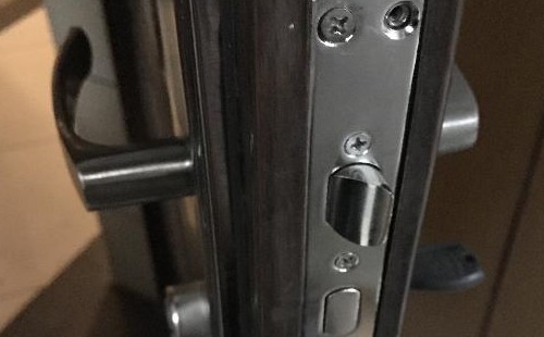 门被反锁后有钥匙也打不开是什么原因？