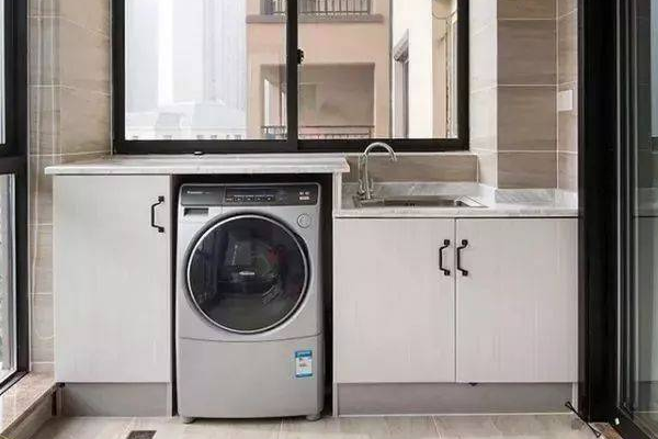 滚筒洗衣机为什么漏水 滚筒洗衣机漏水原因及预防方法