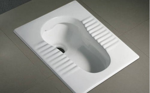 蹲便器堵了疏通窍门