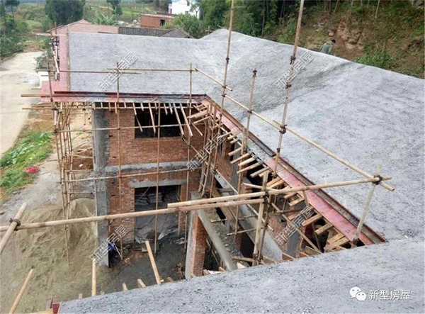 以后自建房屋顶就这样做，防水又隔热，冬暖夏凉的房子才能住人