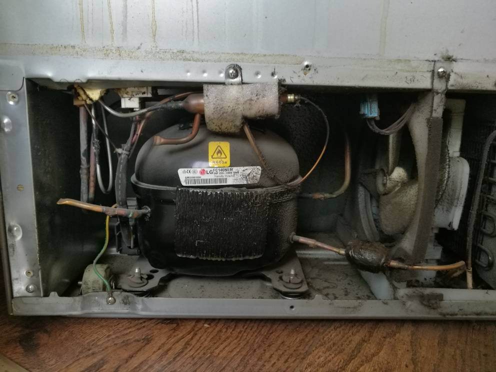 冰柜压缩机漏电怎么办？冷柜漏电的处理方法