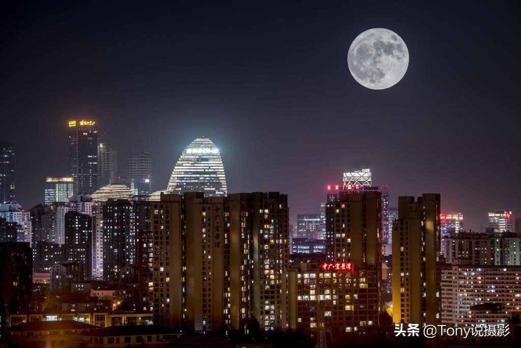 摄影技巧!如何拍摄月亮?教你拍出有意境的月亮