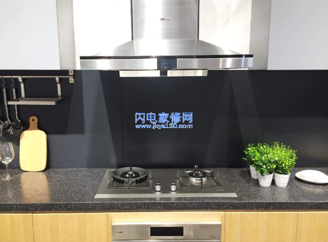 便宜的老式油烟机好不好用,来看看维修师傅怎么说