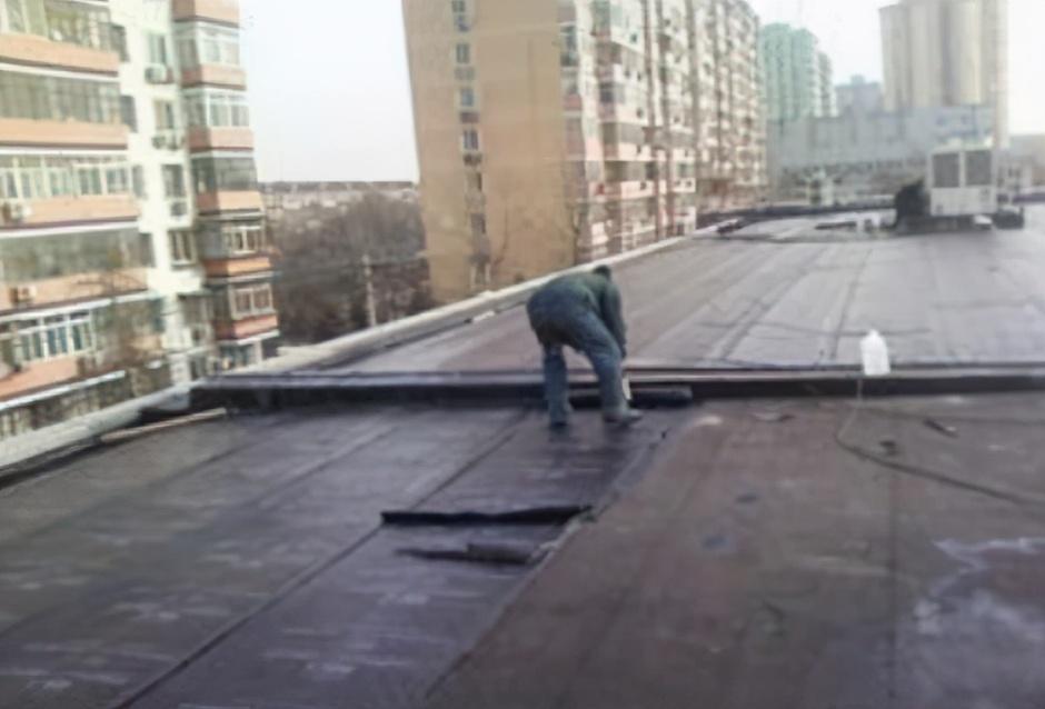 屋顶防水补漏价格是多少？用什么材料最为合适？